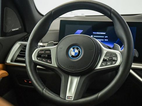 Used 2024 BMW X5 xDrive50e w/ Executive Package AWD/4WD image 14