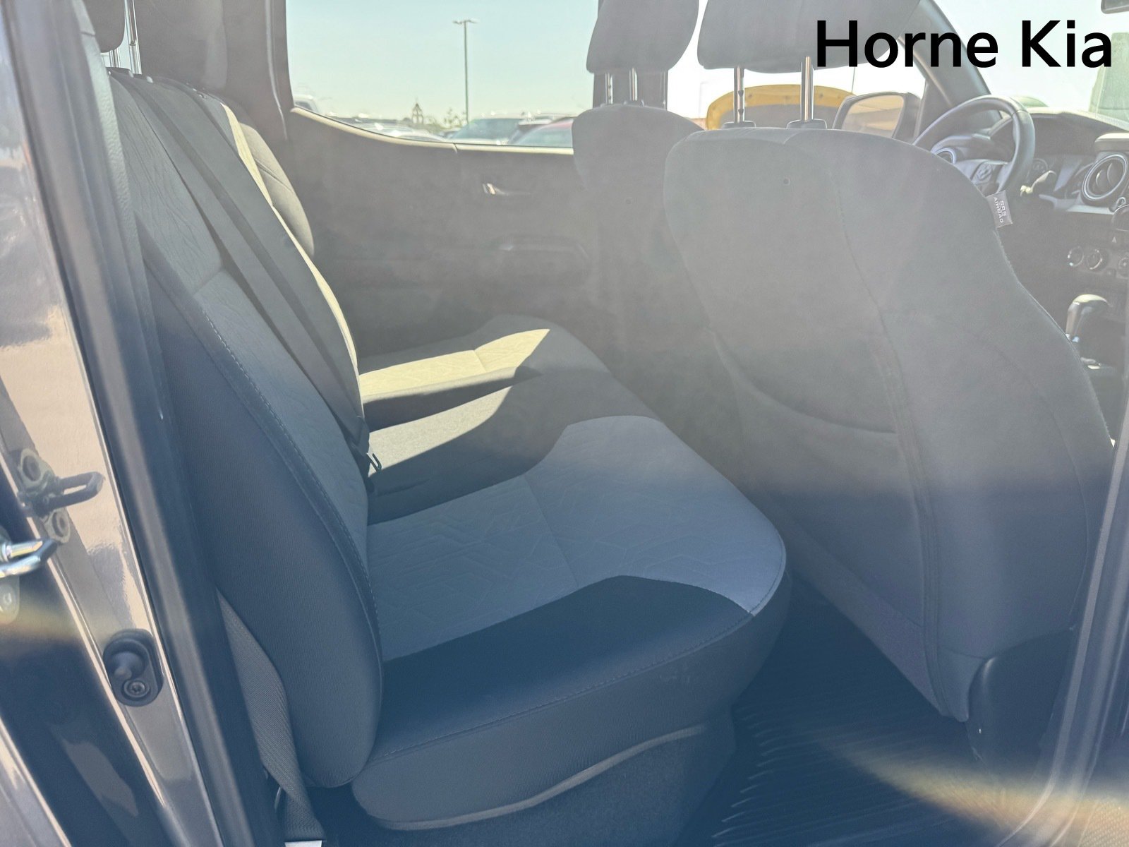 Used 2020 Toyota Tacoma TRD Off-Road w/ Technology Package AWD/4WD image 29