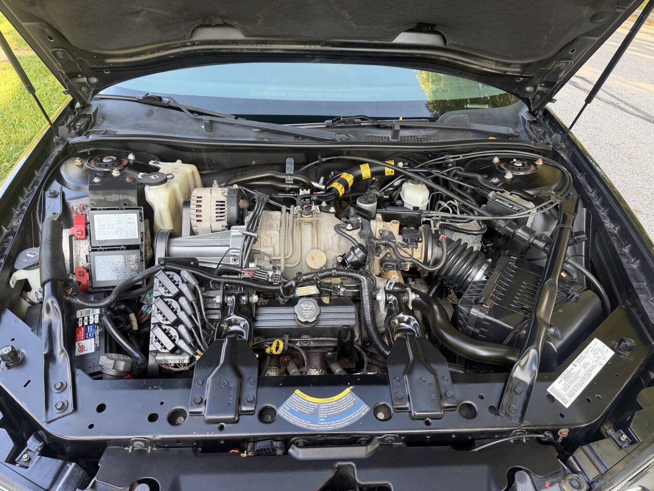 Used 2004 Chevrolet Impala SS w/ Preferred Equipment Group FWD image 21