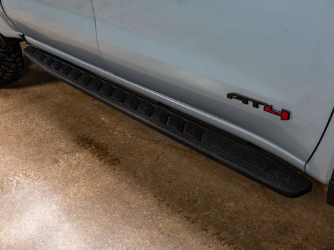 Used 2024 GMC Sierra 1500 AT4 w/ AT4 Preferred Package image 13