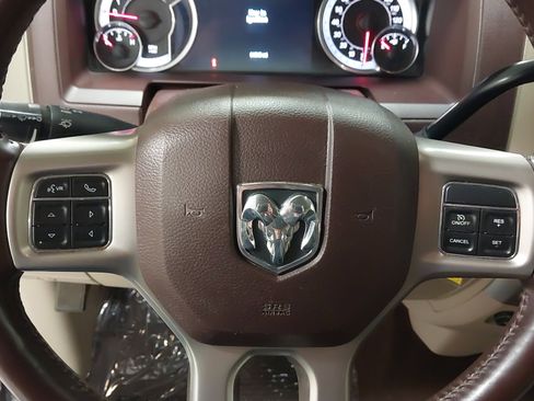 Used 2015 RAM 2500 Laramie image 35