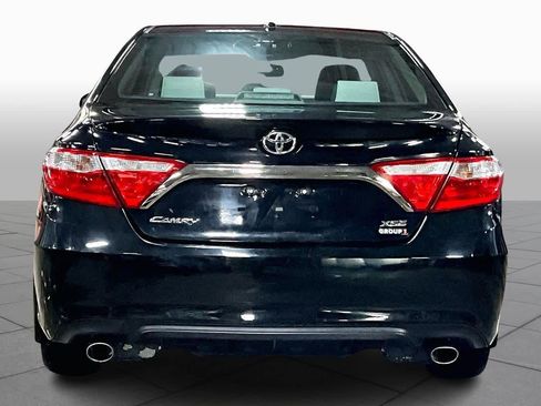 Used 2015 Toyota Camry XSE image 4