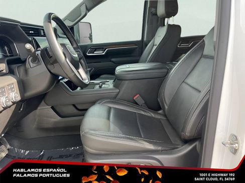 Used 2025 GMC Sierra 3500 Denali w/ Denali Reserve Package AWD/4WD image 10