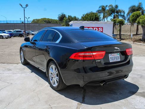 Used 2018 Jaguar XE Premium AWD/4WD image 7