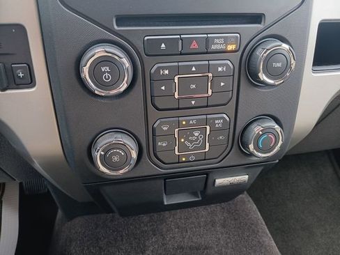 Used 2014 Ford F150 XLT w/ Equipment Group 302A Luxury AWD/4WD image 8