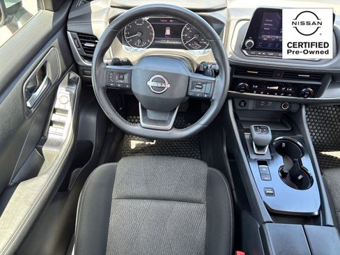 Certified 2025 Nissan Rogue SV FWD image 13