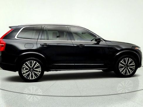 Used 2020 Volvo XC90 T6 Momentum w/ Protection Package Premier AWD/4WD image 4