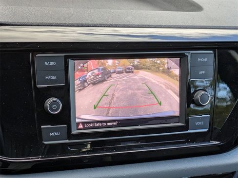 Used 2024 Volkswagen Taos S image 25