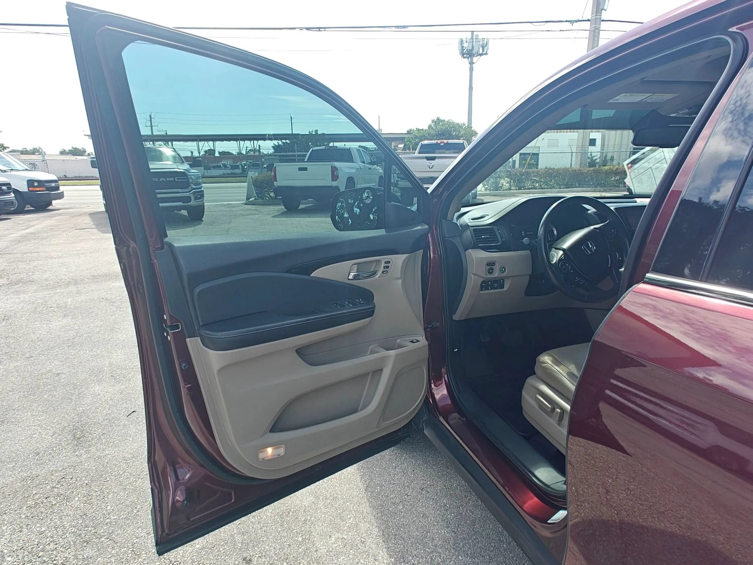 Used 2017 Honda Ridgeline RTL-E image 10