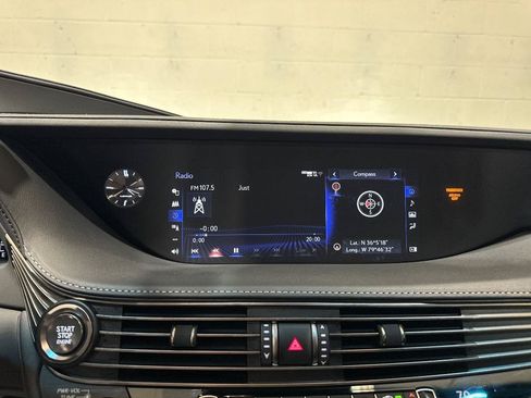 Used 2018 Lexus LS 500 w/ Accessory Package (Z1) RWD image 50