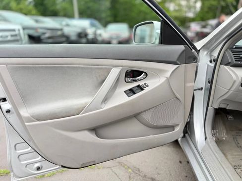 Used 2007 Toyota Camry LE FWD image 21