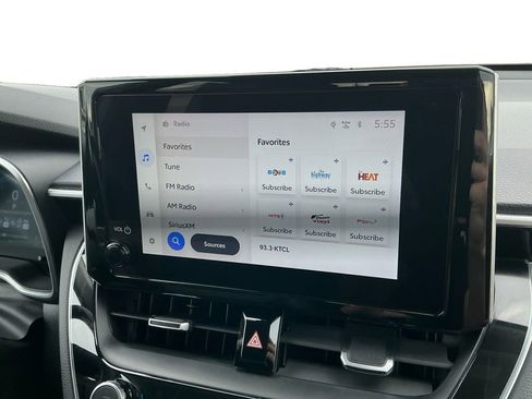 Used 2024 Toyota Corolla Cross XLE image 21