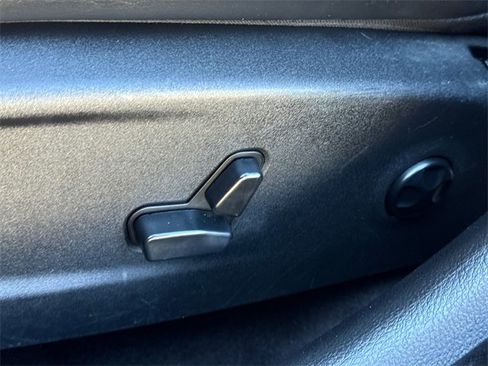 Used 2018 Dodge Charger R/T Scat Pack image 24