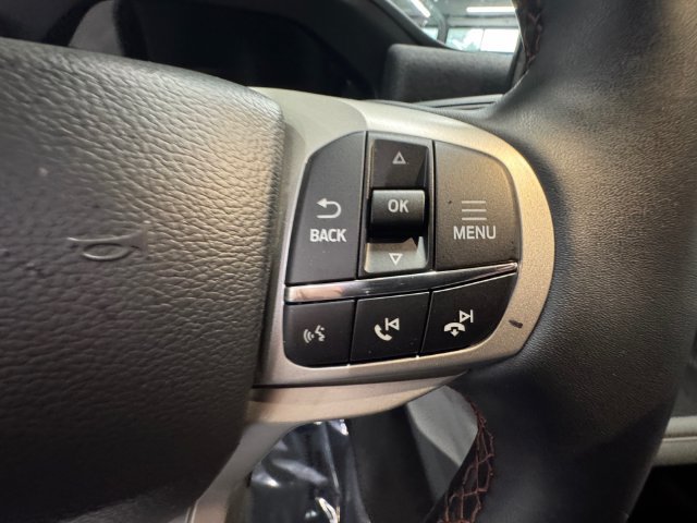 Used 2026 Ford Explorer Active w/ Active Comfort Package AWD/4WD image 18