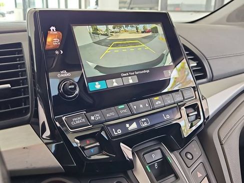 Used 2022 Honda Odyssey EX-L image 17