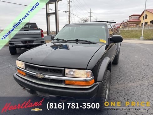 Used 2000 Chevrolet S10 Pickup LS w/ Preferred Equipment Group image 31