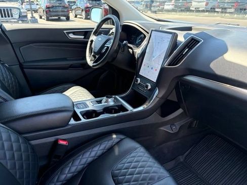 Used 2024 Ford Edge Titanium w/ Equipment Group 301A AWD/4WD image 12