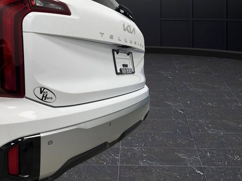 Used 2023 Kia Telluride LX image 34