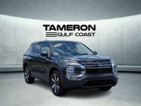 Used 2025 Mitsubishi Outlander SE FWD image 9