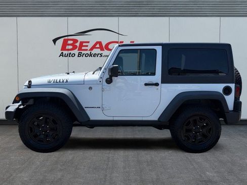 Used 2016 Jeep Wrangler Sport AWD/4WD image 3
