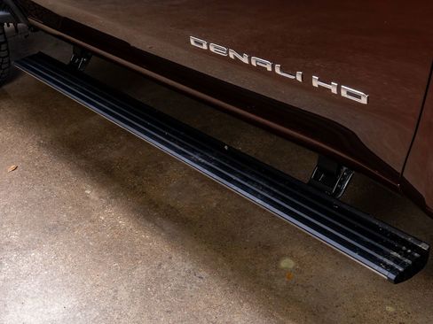 Used 2024 GMC Sierra 3500 Denali Ultimate image 13