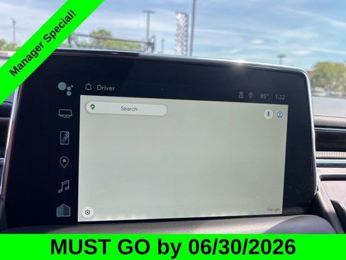 Used 2024 Chevrolet Suburban Premier AWD/4WD image 21