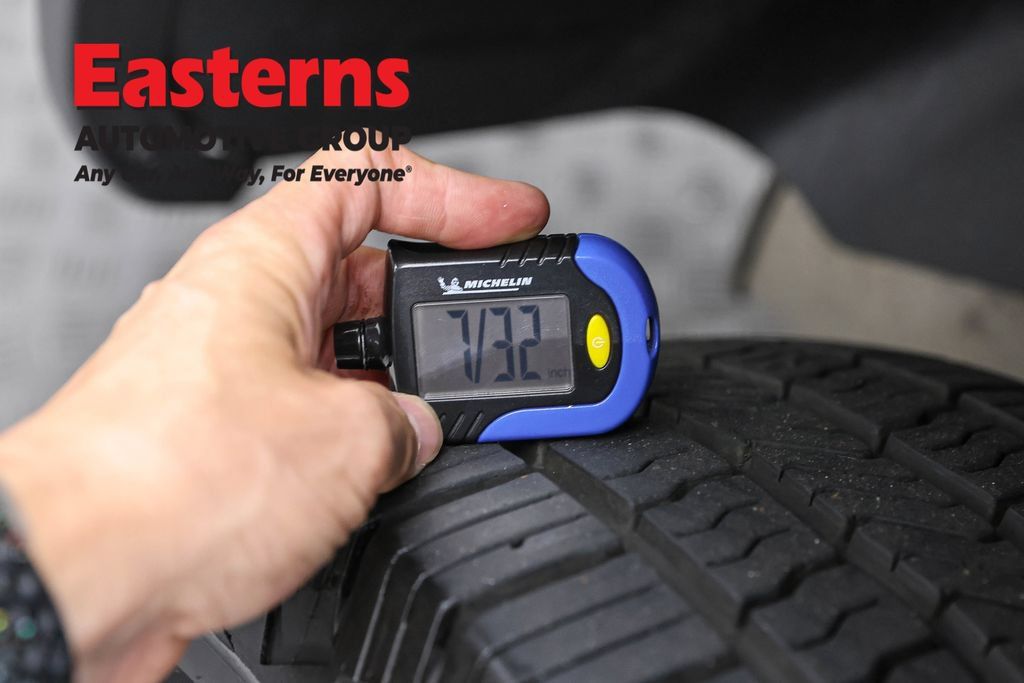 Used 2024 RAM 1500 Classic SLT RWD image 27