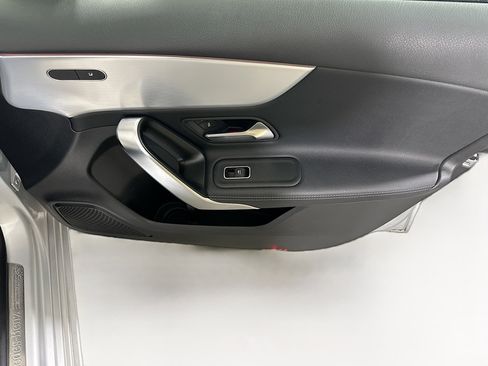 Used 2022 Mercedes-Benz A 220 4MATIC image 31