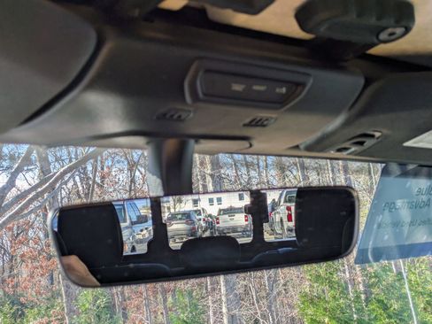 Used 2023 Jeep Gladiator Rubicon w/ Trailer Tow Package image 23