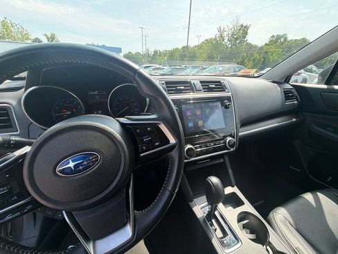 Used 2018 Subaru Outback 2.5i Limited AWD/4WD image 16