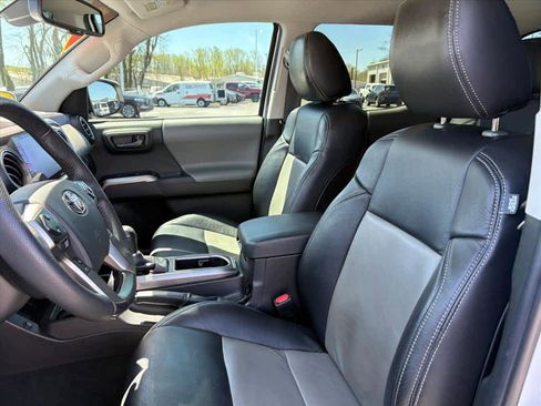 Used 2023 Toyota Tacoma SR5 image 24
