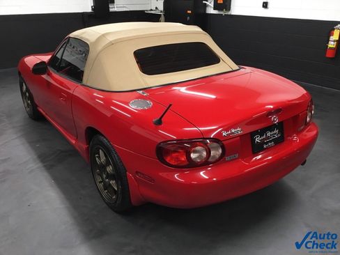 Used 2002 MAZDA MX-5 Miata LS image 18