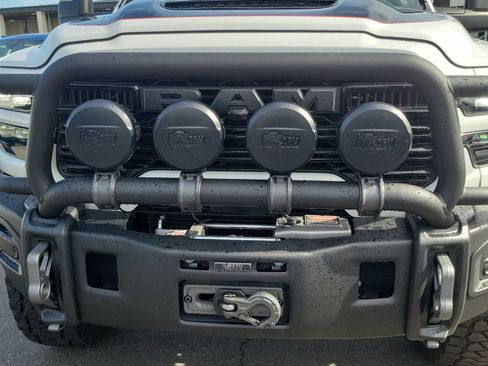 Used 2025 RAM 2500 Laramie AWD/4WD image 22