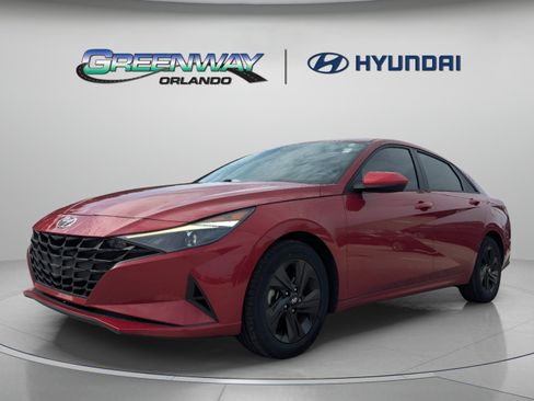 Used 2023 Hyundai Elantra SEL FWD image 3