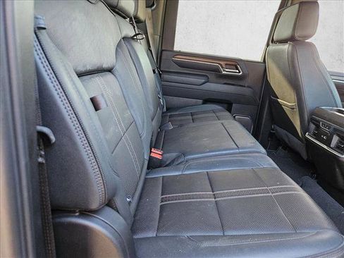 Used 2024 Chevrolet Silverado 2500 High Country w/ High Country Premium Package image 21