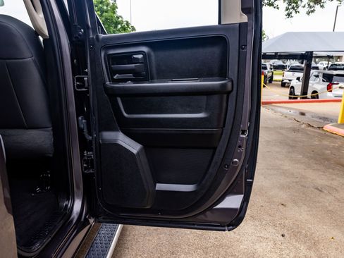 Used 2019 RAM 1500 Tradesman w/ Chrome Plus Package image 36