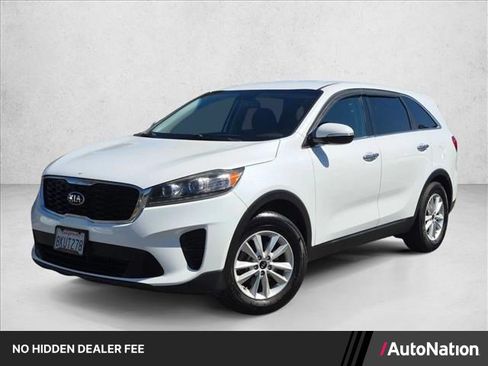 Used 2019 Kia Sorento FWD image 1