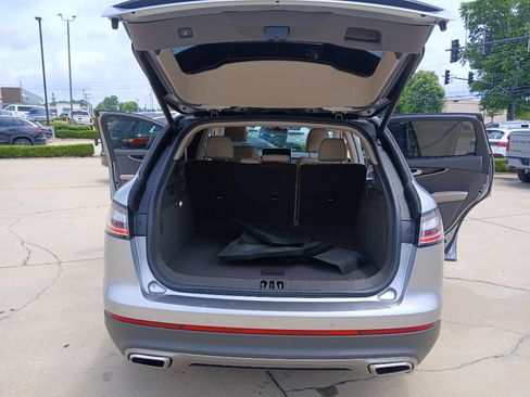 Used 2023 Lincoln Nautilus FWD w/ Premium Package image 21