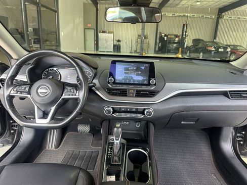 Used 2023 Nissan Altima 2.5 SR image 15