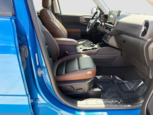 Certified 2025 Ford Bronco Sport Outer Banks w/ Outer Banks Tech Package+ AWD/4WD image 32