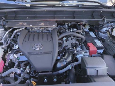 Used 2023 Toyota Highlander XLE FWD image 24