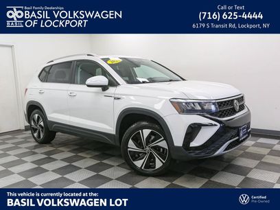 Certified 2023 Volkswagen Taos SE w/ Panoramic Sunroof Package