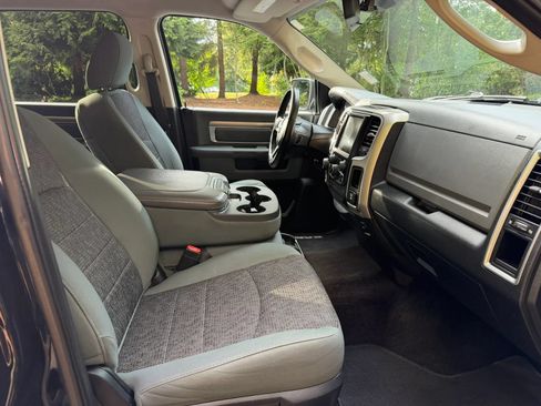 Used 2015 RAM 1500 Big Horn AWD/4WD image 9