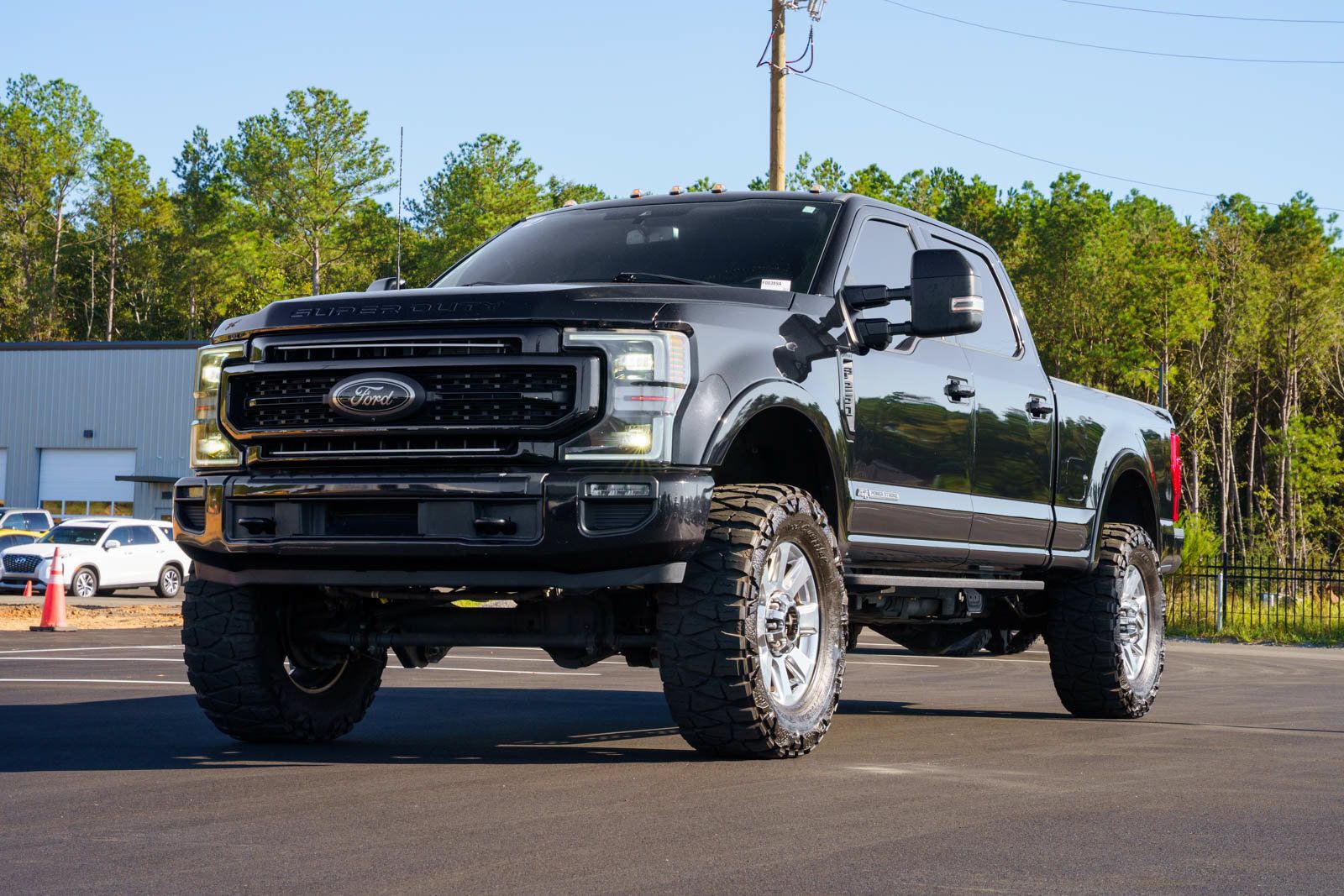 Certified 2022 Ford F250 Lariat w/ Tremor Off-Road Package AWD/4WD image 10