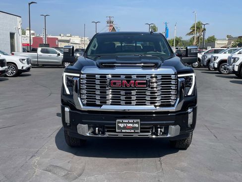 New 2025 GMC Sierra 2500 Denali w/ Denali Reserve Package image 2