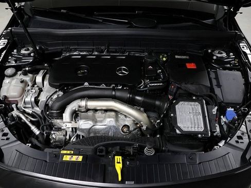 Certified 2026 Mercedes-Benz GLB 250 4MATIC image 36