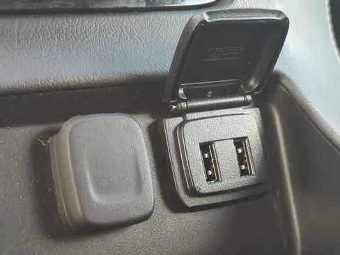 Used 2019 Chevrolet Tahoe LS AWD/4WD image 29