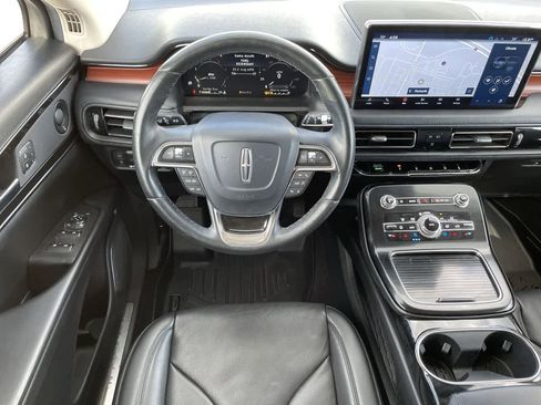 Used 2021 Lincoln Nautilus Reserve image 11