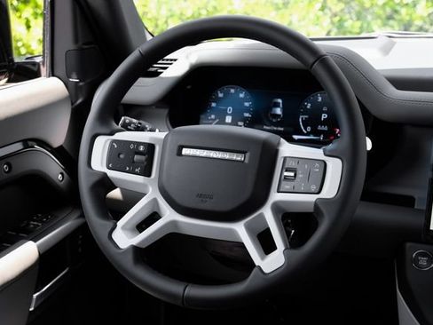 New 2026 Land Rover Defender 110 X-Dynamic SE AWD/4WD image 22