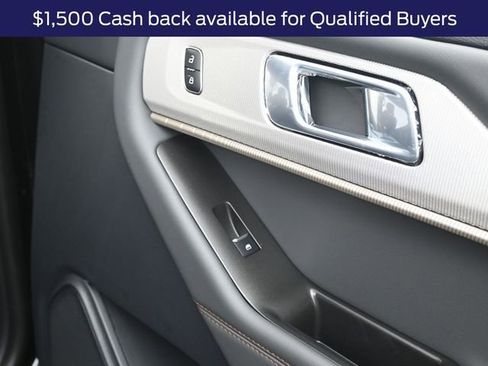 New 2025 Ford Explorer Active image 15